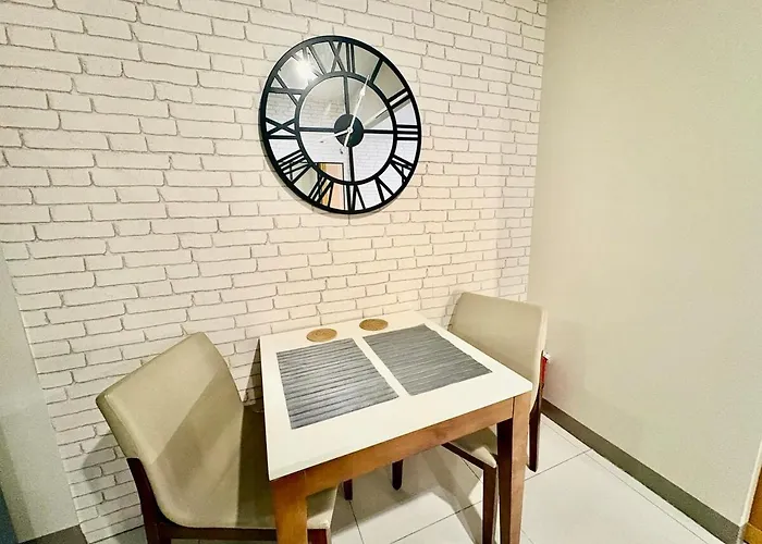 Designer Minimalist 1br One Uptown Bgc Manila